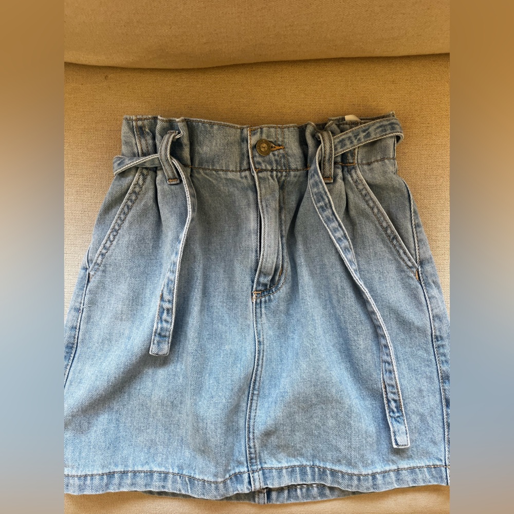 Hollister Paper Bag Skirt Size 0 waist 24